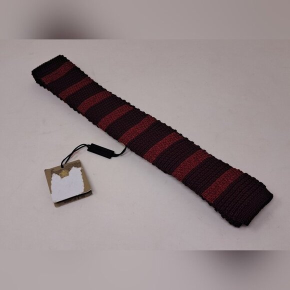 Burberry Men's 100% Silk Square Tie Slim Fit Burgundy Red Striped Sock Knit 52" - Picture 1 of 15